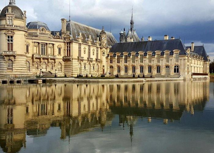 Petit Cocon Proche Gare Et Commerces Chantilly Exterior photo